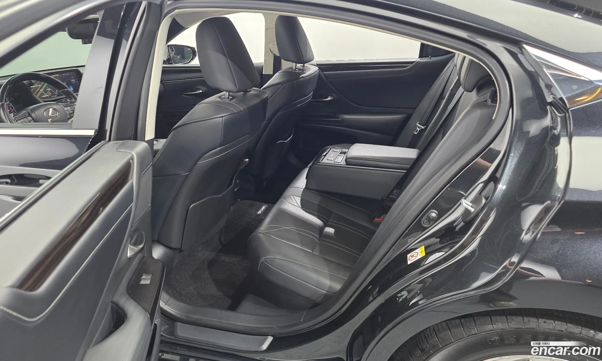 Lexus ES300h 7th Gen