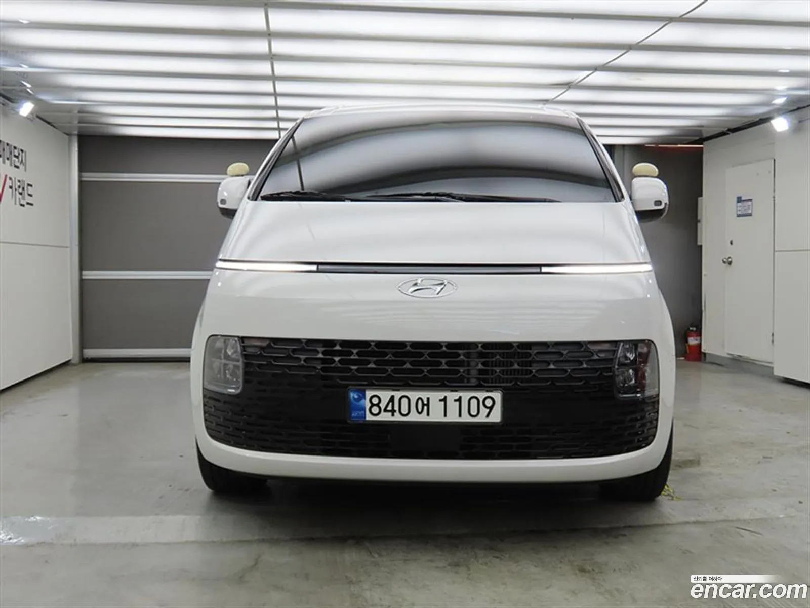 Hyundai Staria 2023 — 15