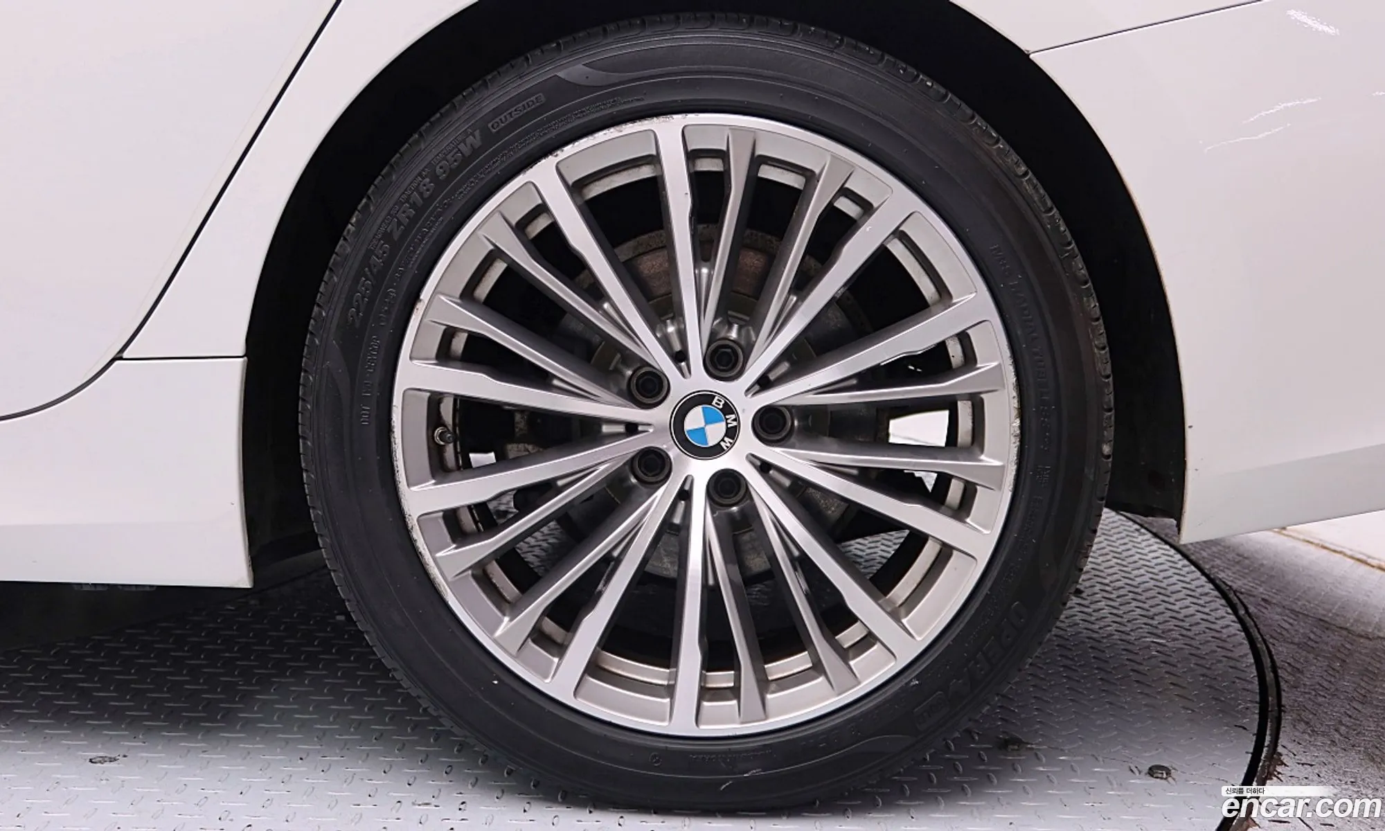 BMW 3 Series 2020 — 20