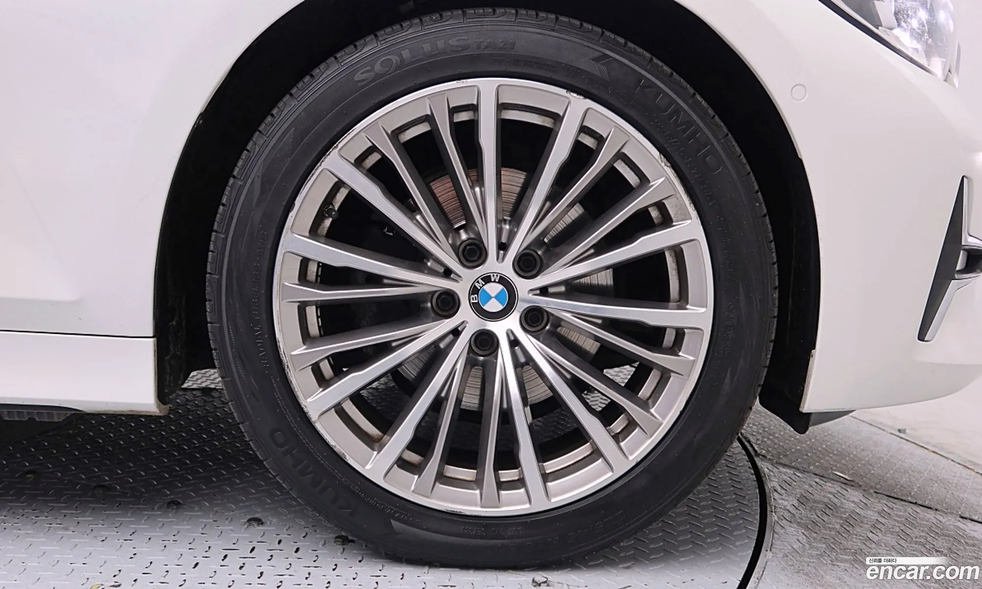 BMW 3 Series 2020 — 19