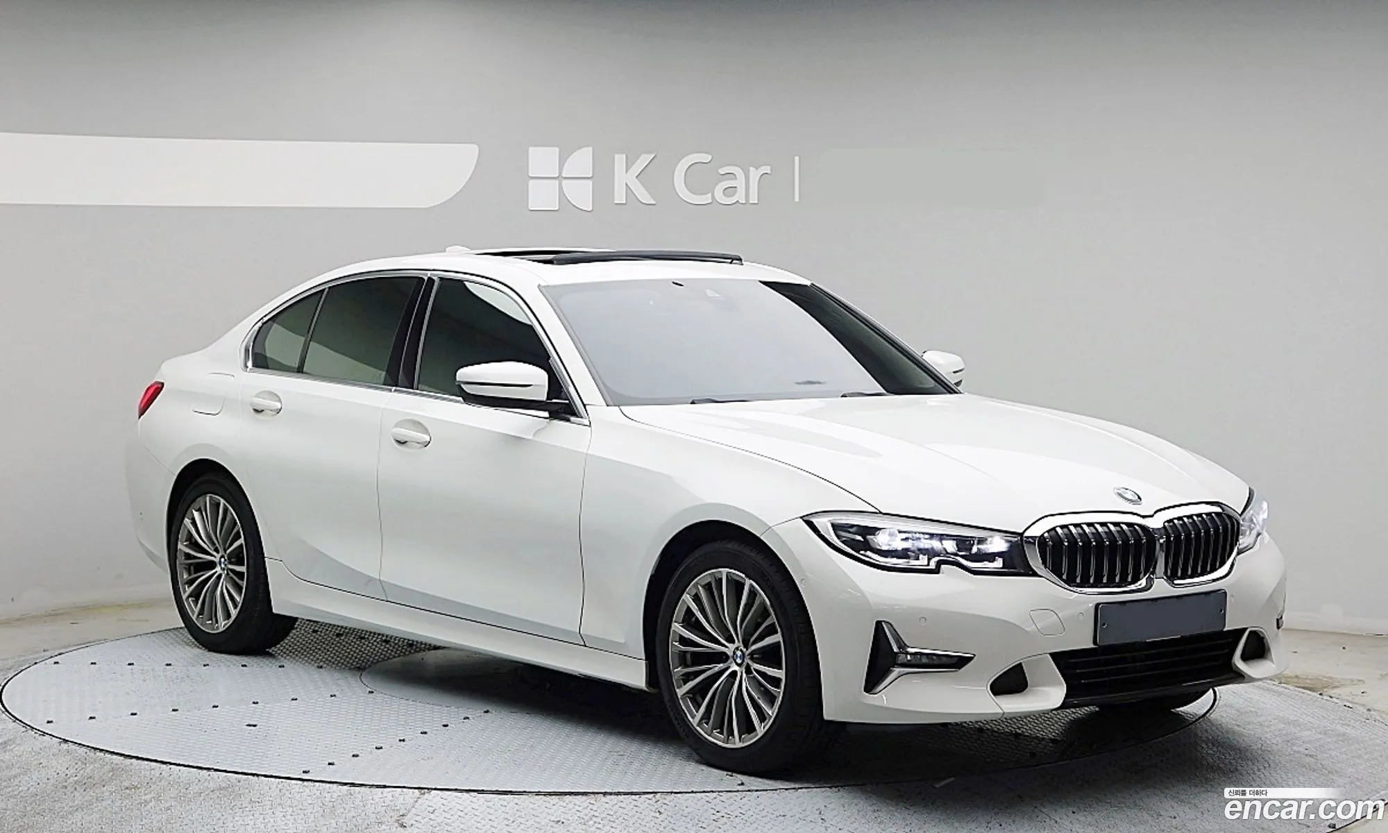 BMW 3 Series 2020 — 3
