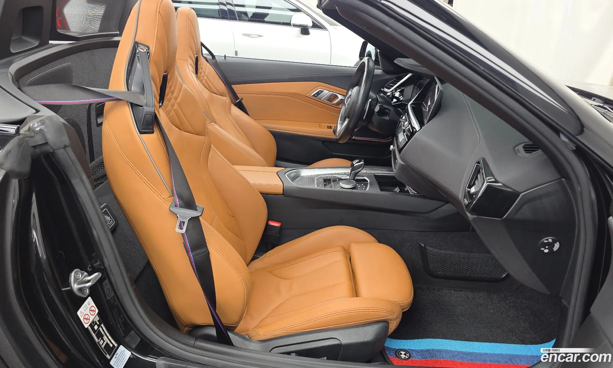 BMW Z4 2022 WBAHF7108NWX64186 — 3