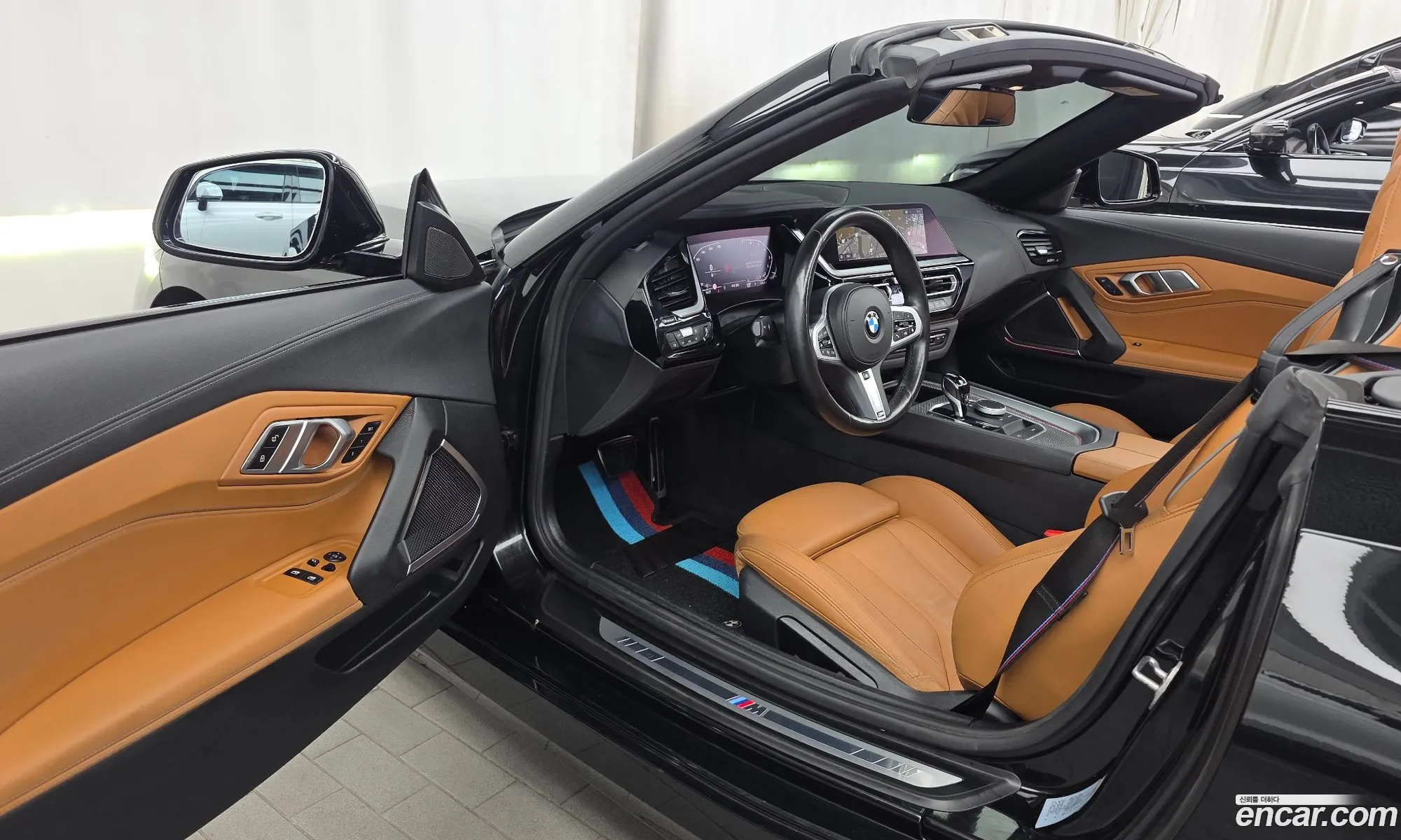 BMW Z4 2022 WBAHF7108NWX64186 — 12