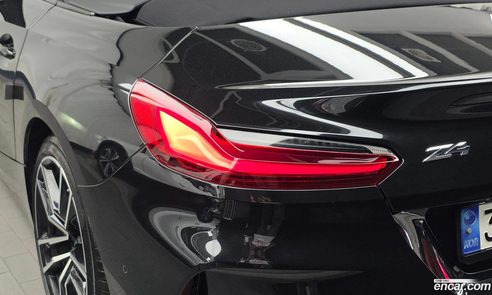 BMW Z4 2022 WBAHF7108NWX64186 — 10