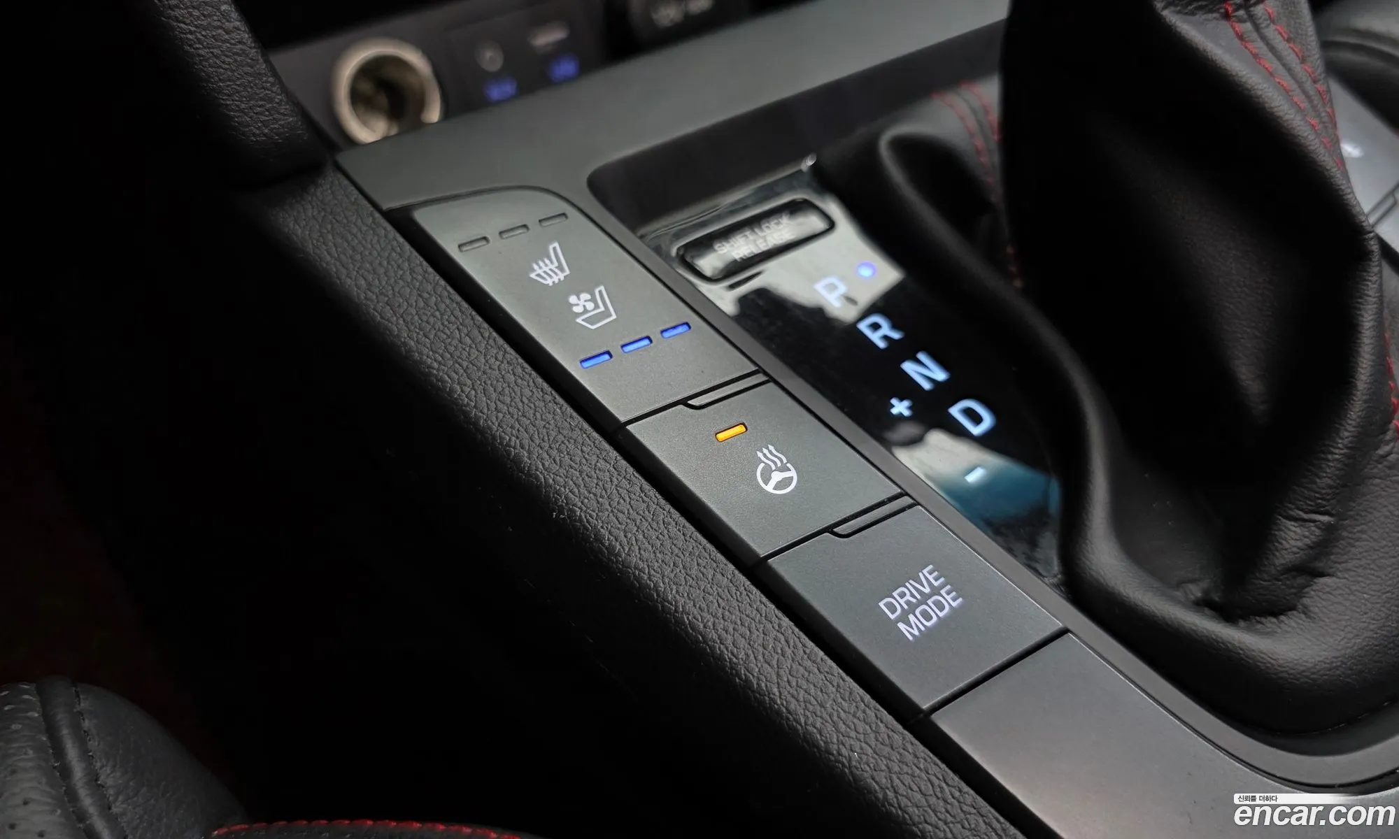 Hyundai Elantra AD 2016 — 27
