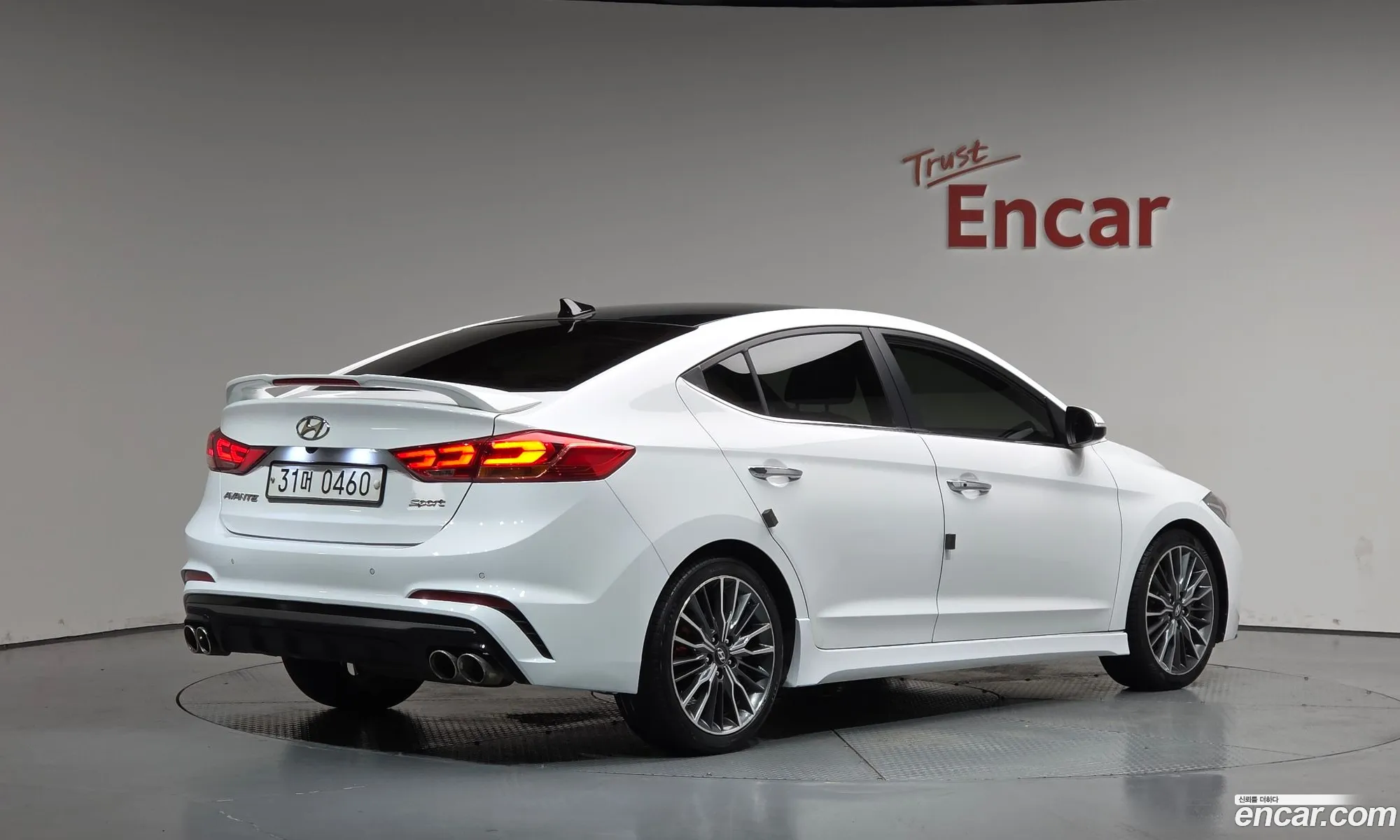 Hyundai Elantra AD 2016 — 19