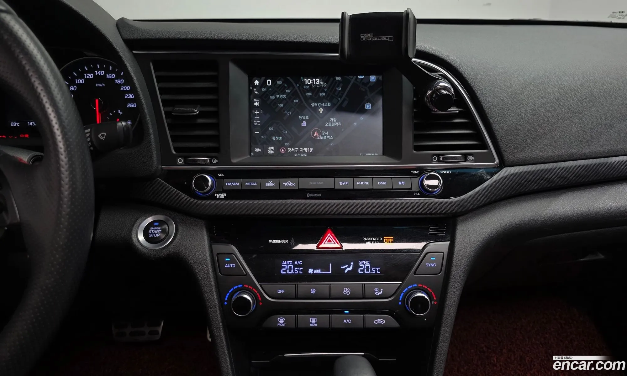 Hyundai Elantra AD 2016 — 21