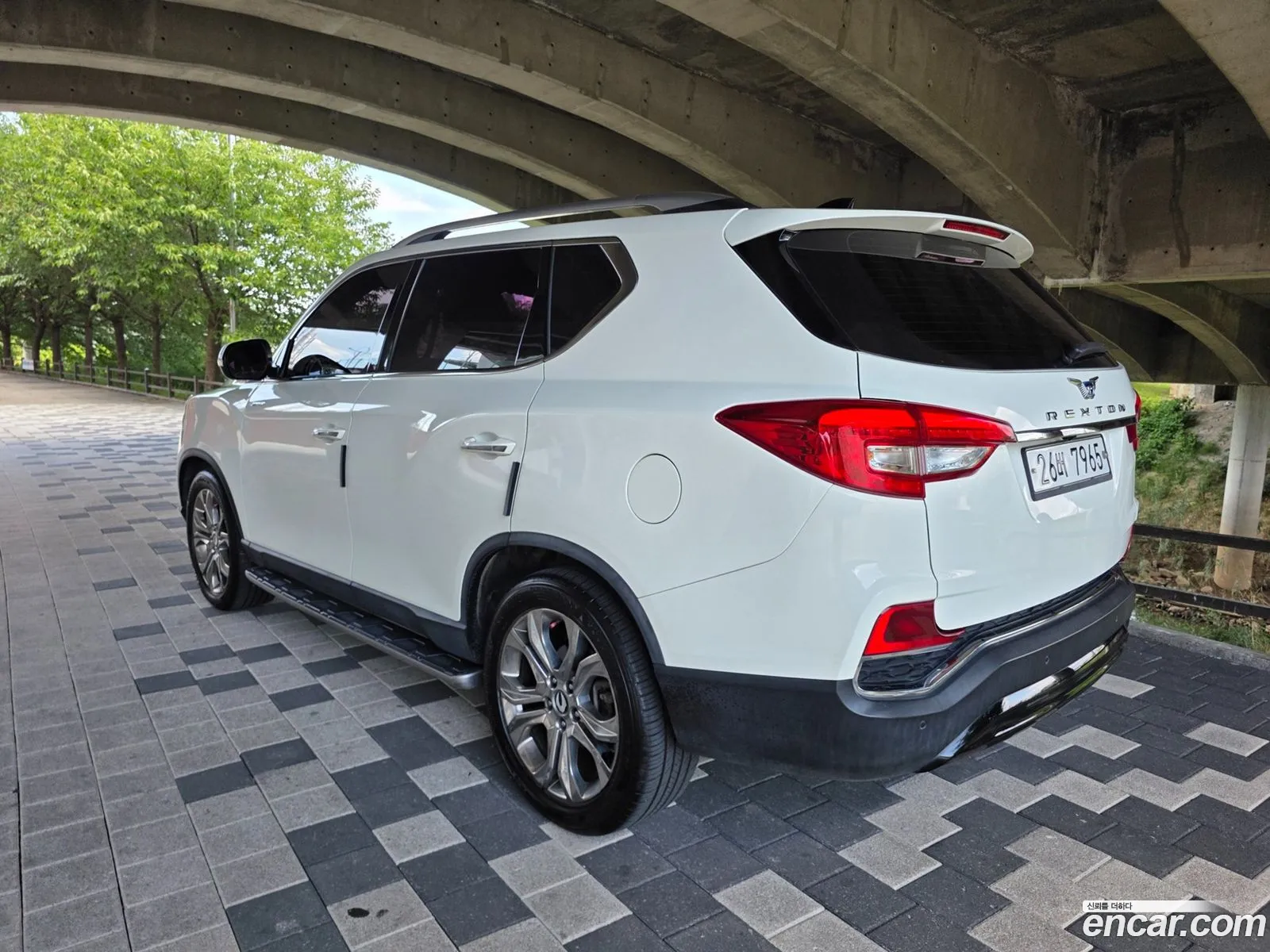 KG Mobility (SsangYong) G4 Rexton 2018 — 3