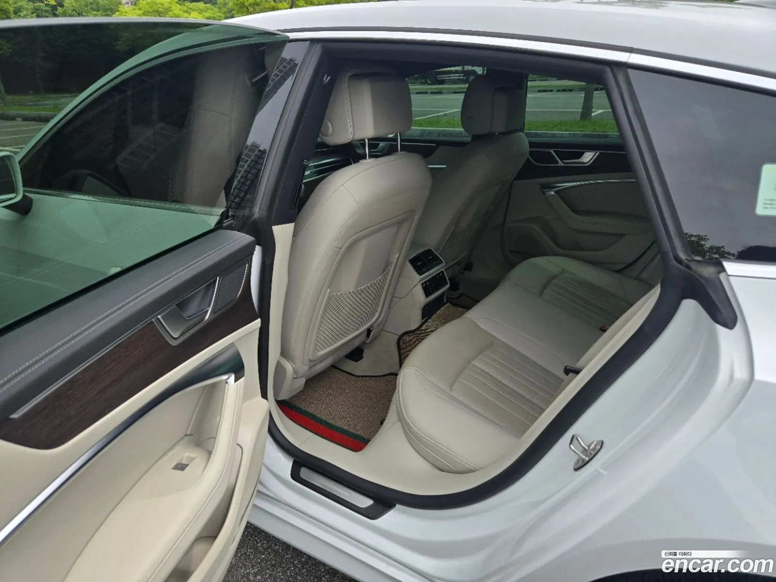 Audi A7 2022 — 19