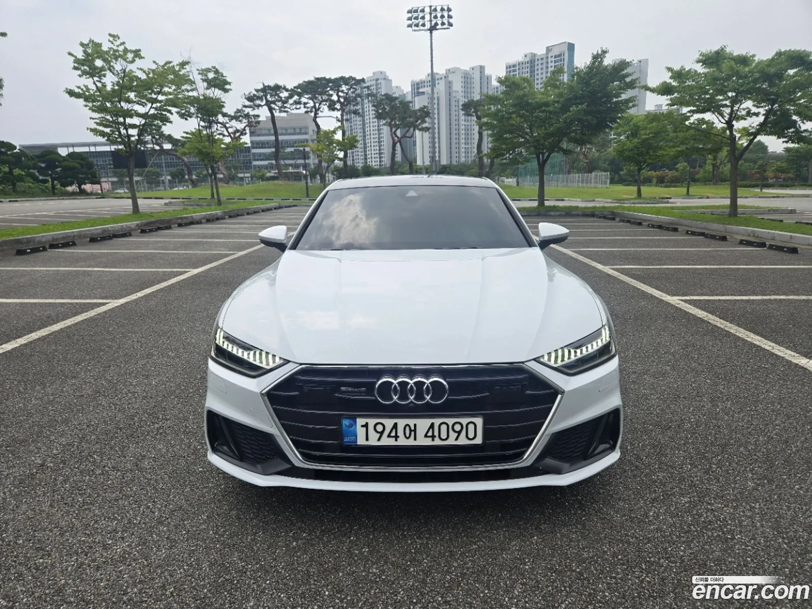 Audi A7 2022 — 7