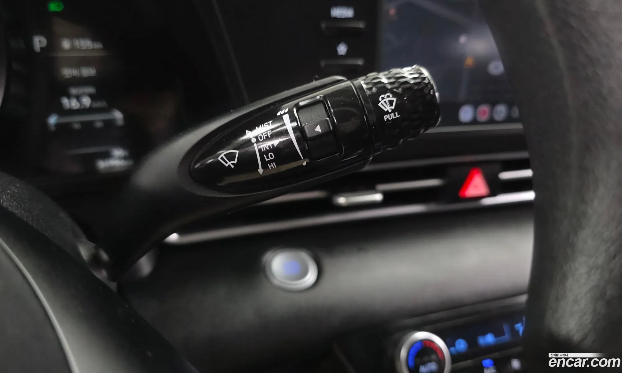 Hyundai Elantra Hybrid 2022 — 22