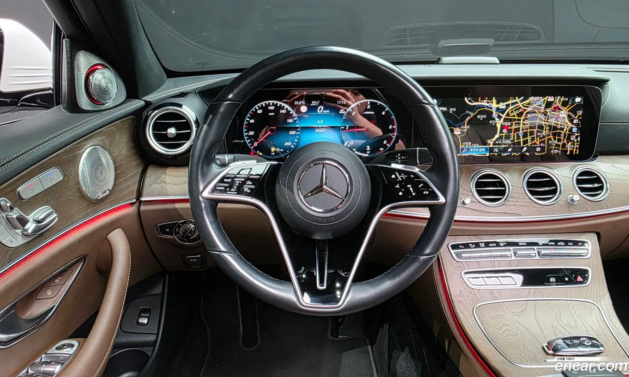 Mercedes-Benz E-Class W213 2022 — 16