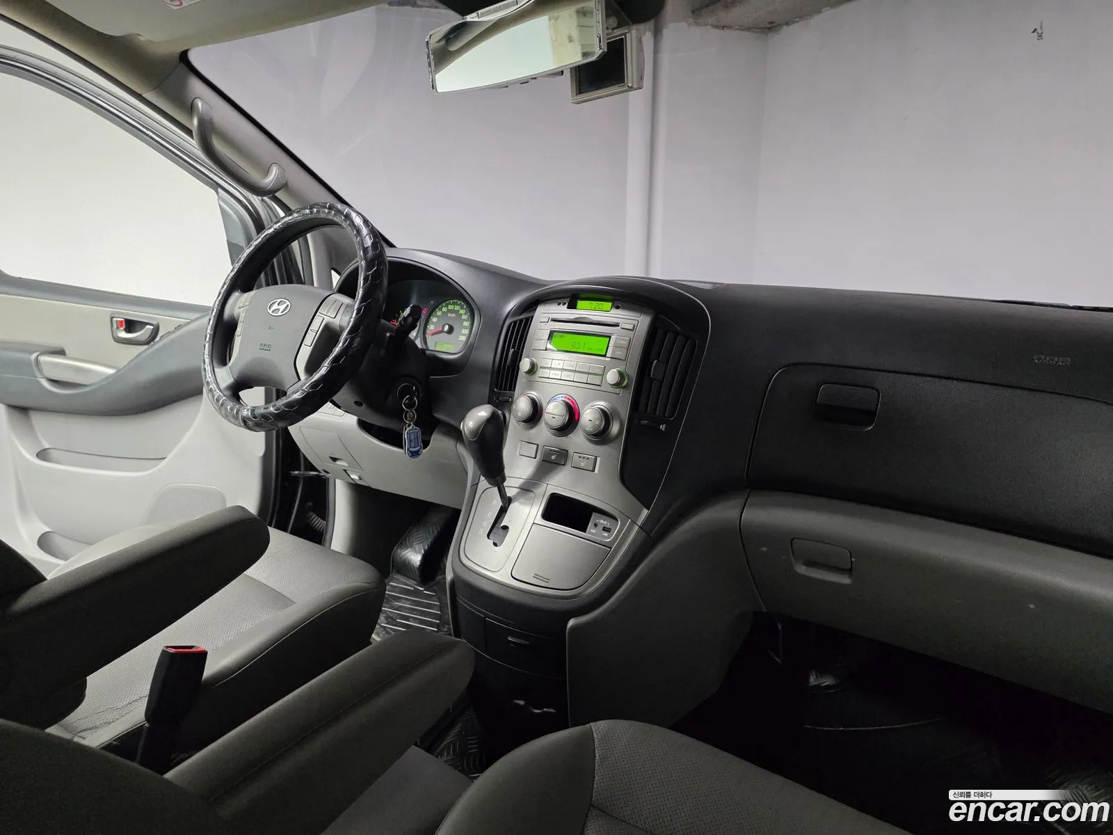 Hyundai Grand Starex 2015 — 15