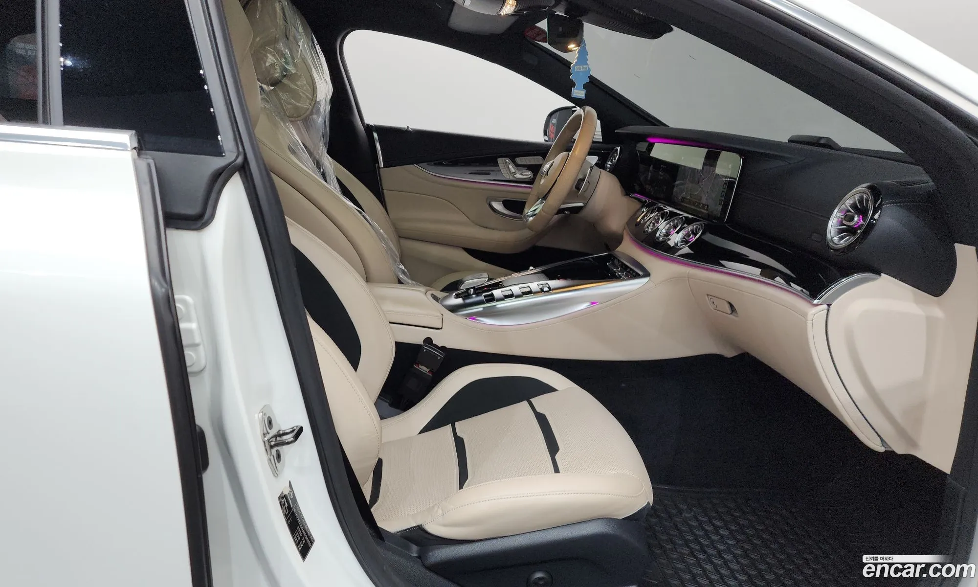 Mercedes-Benz AMG GT 2021 — 35