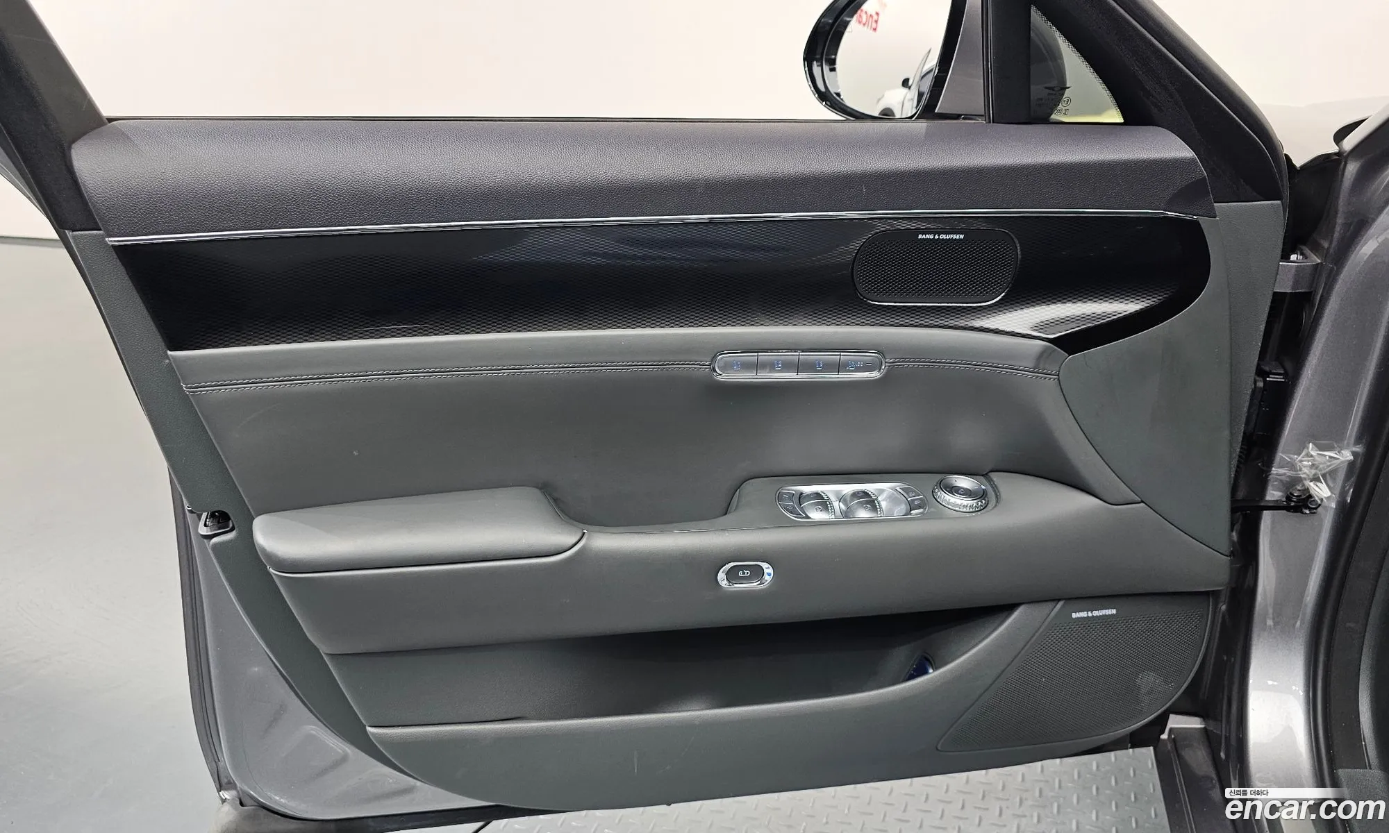 Genesis G90 2022 KMTFA41DDNU011170 — 19