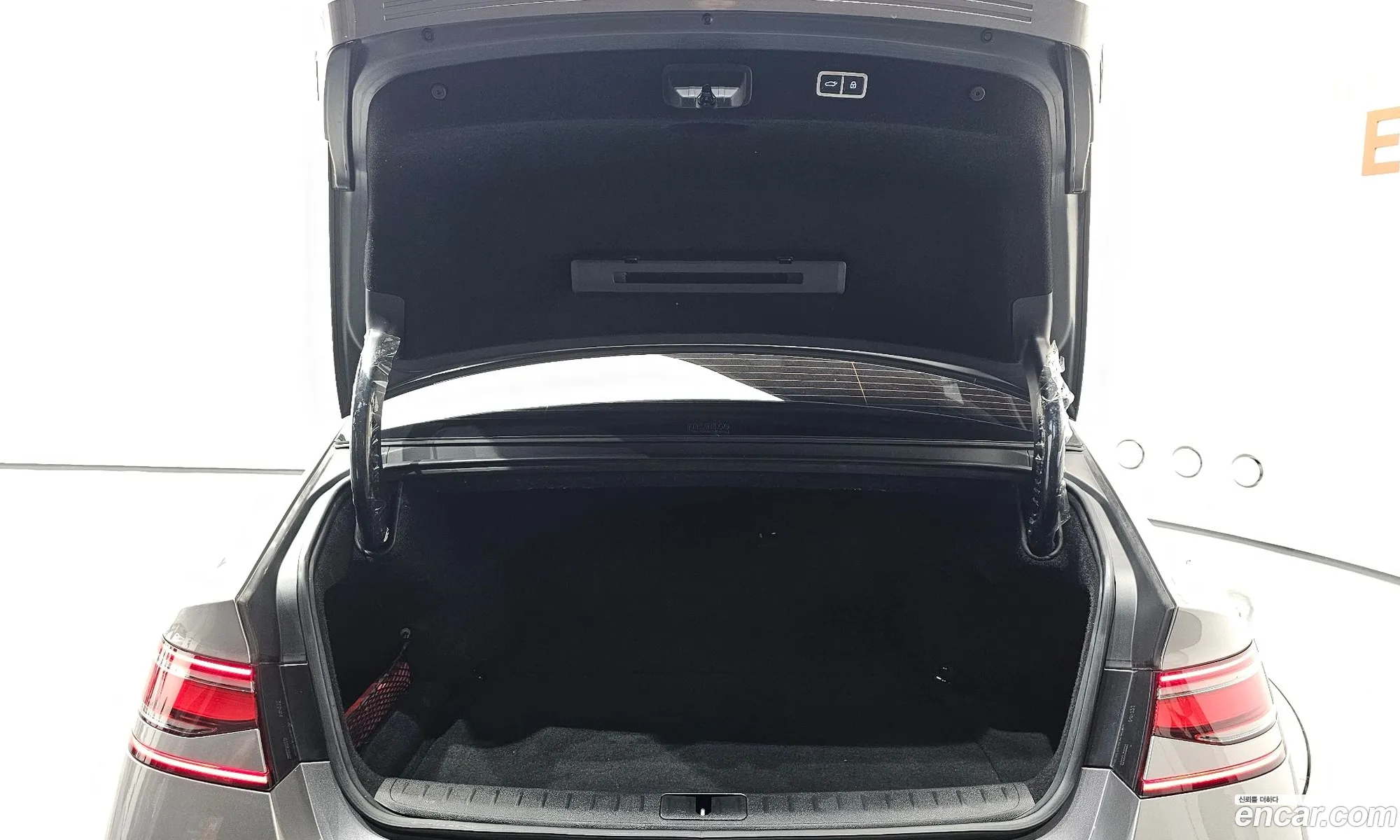 Genesis G90 2022 KMTFA41DDNU011170 — 35