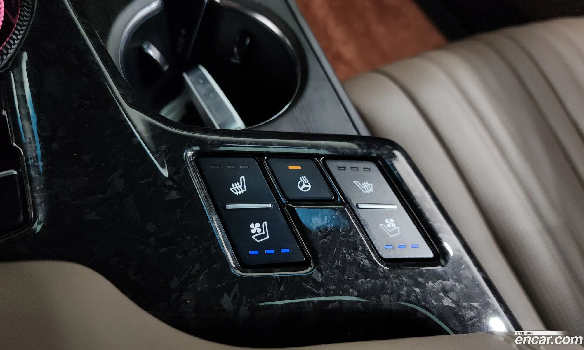 Kia K8 Hybrid 2022 — 23