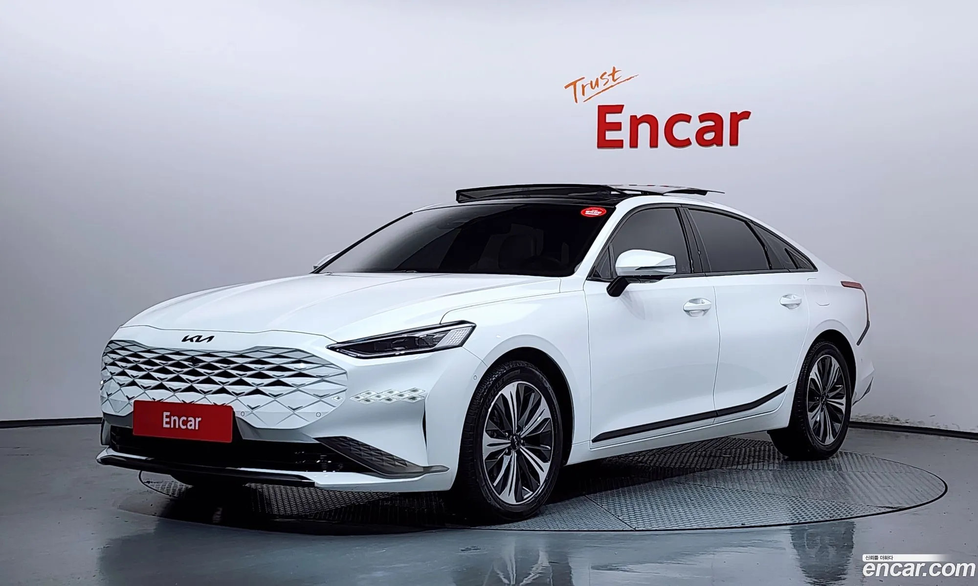 Kia K8 Hybrid 2022 — 28
