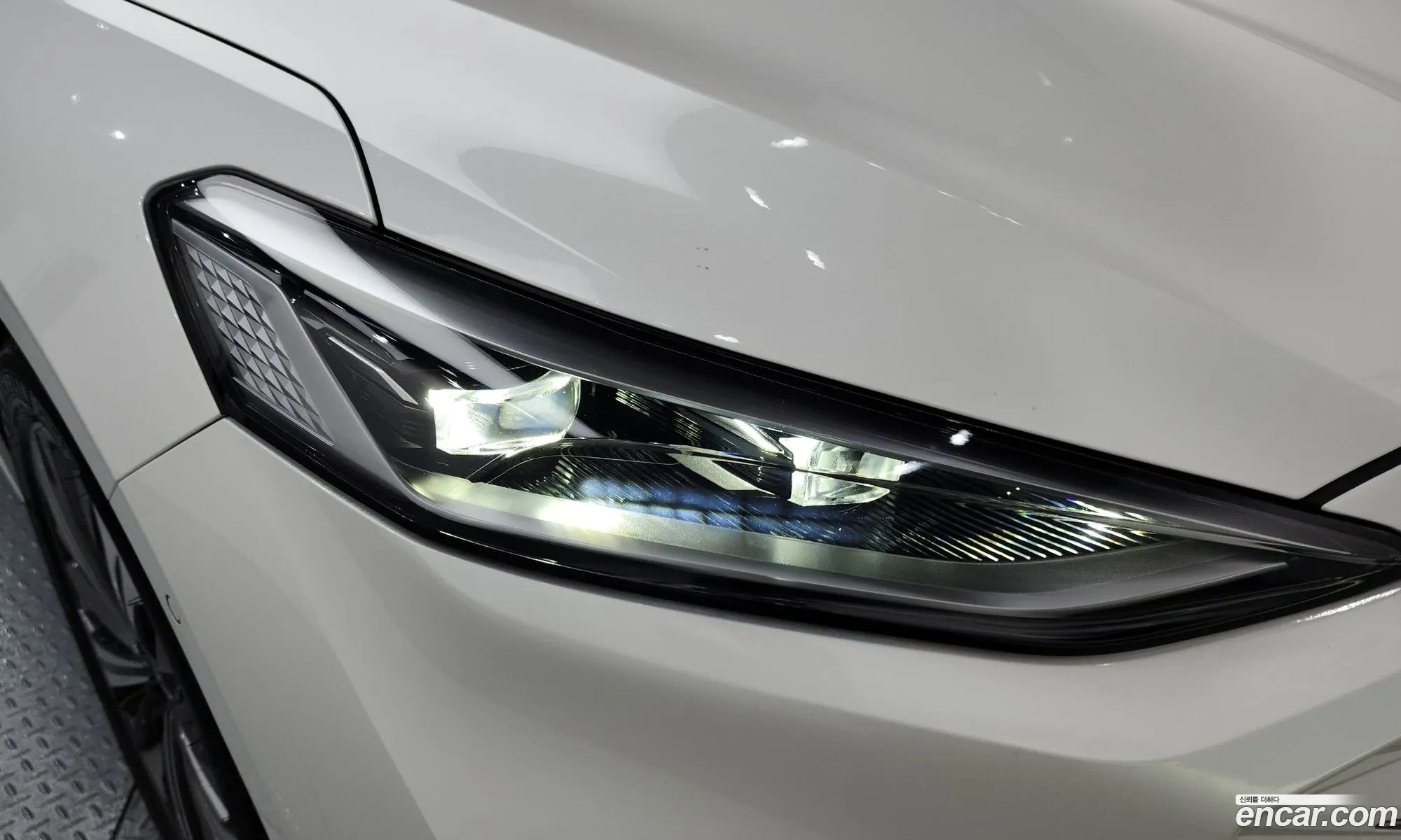Kia K8 Hybrid 2022 — 29