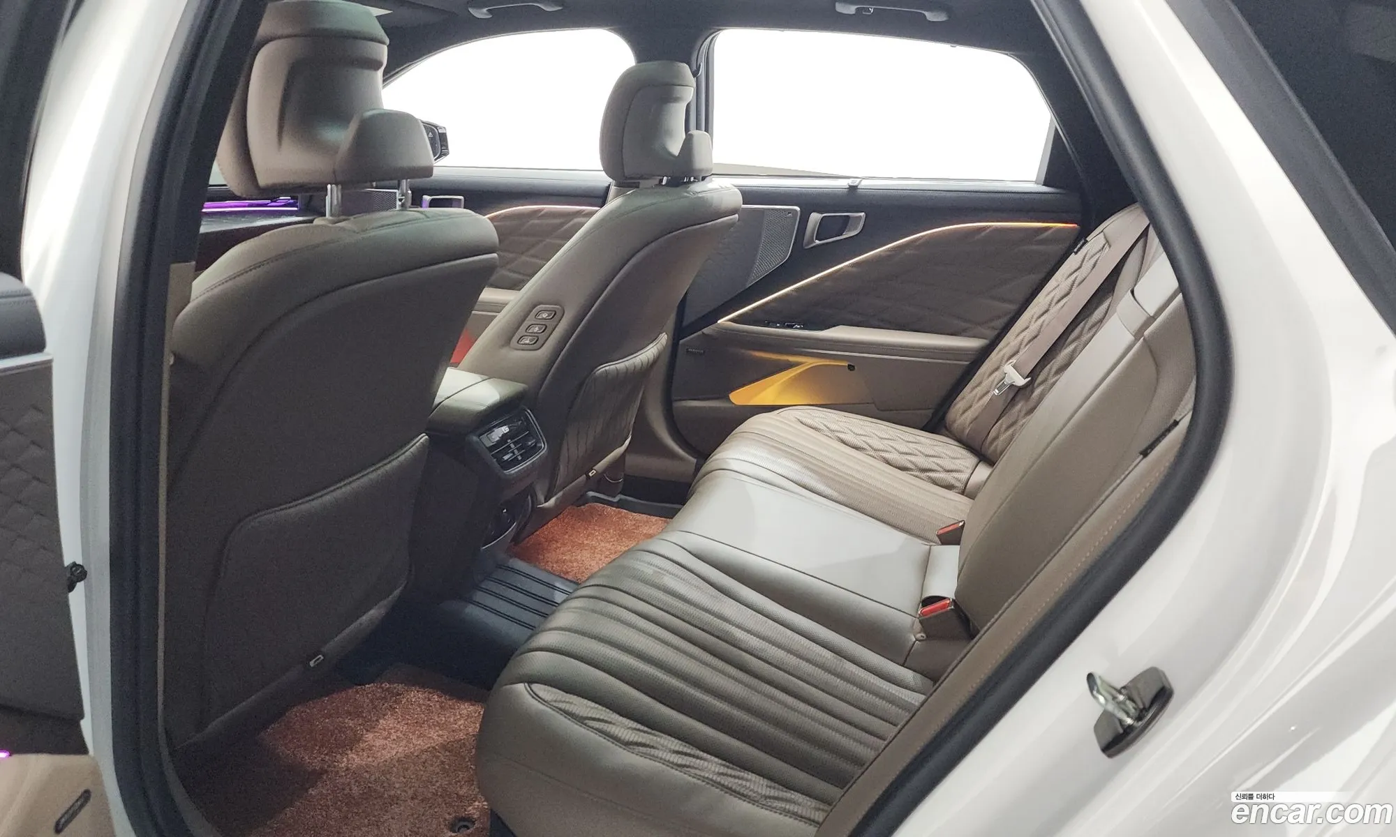 Kia K8 Hybrid 2022 — 2