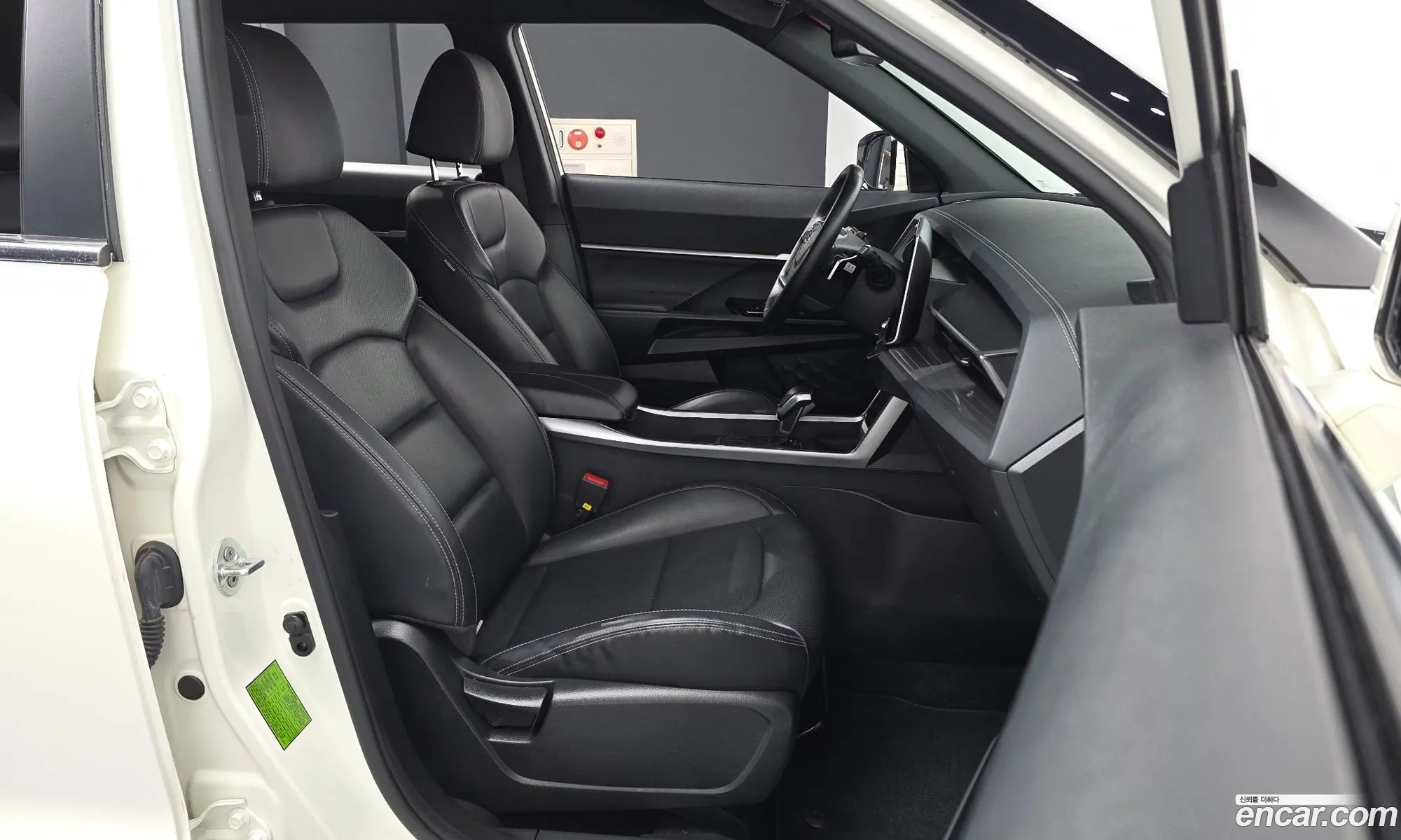 KG Mobility (SsangYong) Torres 2022 — 13