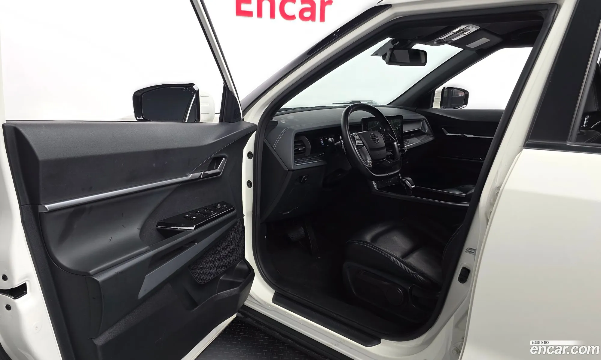 KG Mobility (SsangYong) Torres 2022 — 11