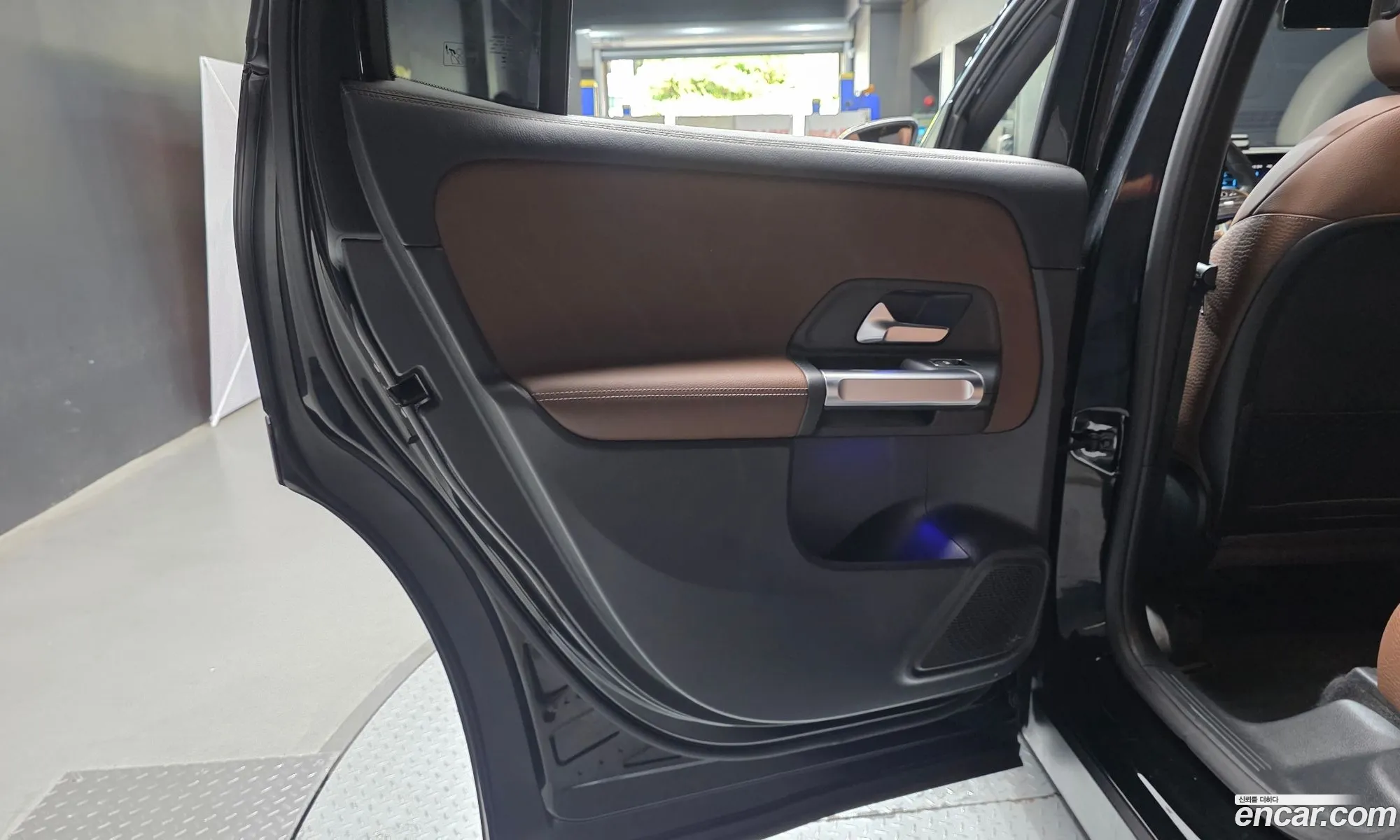 Mercedes-Benz GLB-Class X247 2023 — 8