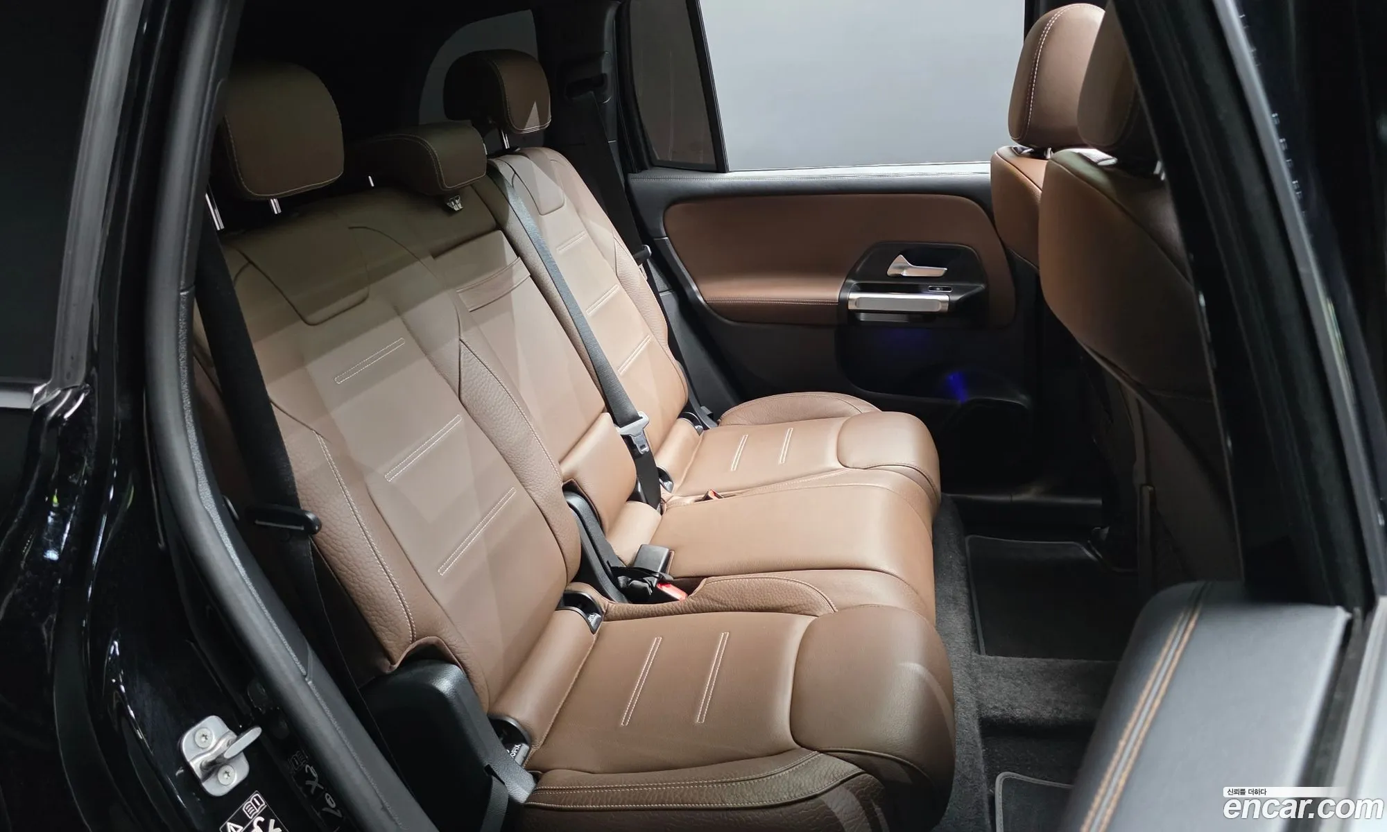 Mercedes-Benz GLB-Class X247 2023 — 24