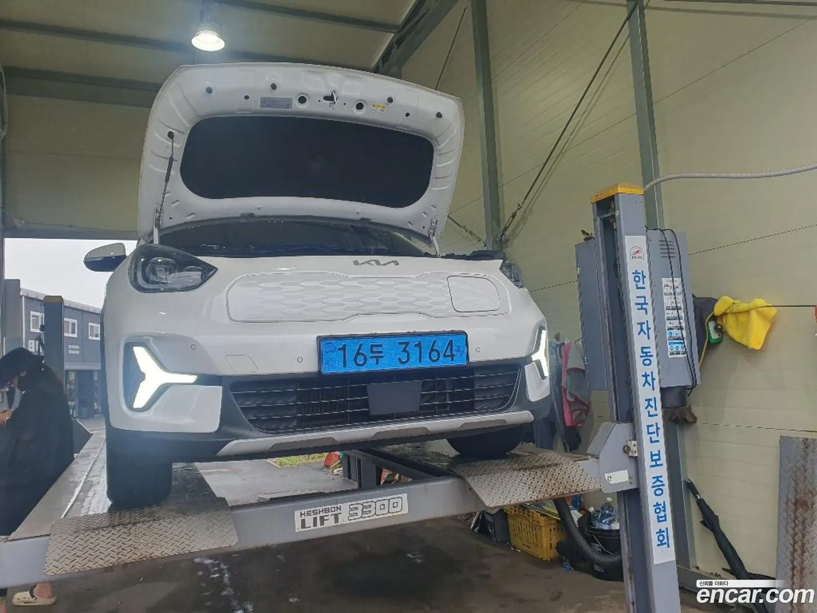 Kia Niro Plus 2022 — 3