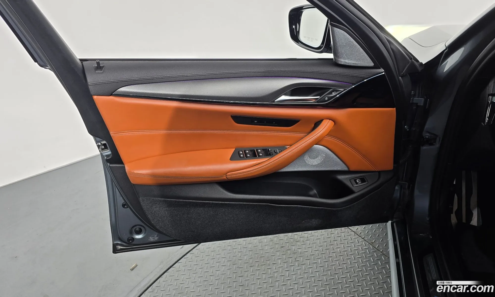 BMW M5 2019 WBSJF0101LBS92762 — 33