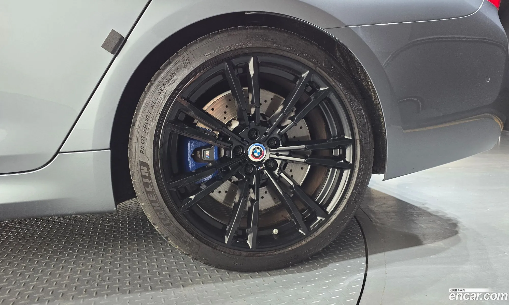 BMW M5 2019 WBSJF0101LBS92762 — 18