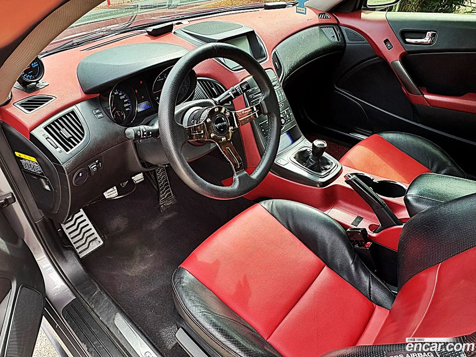 Hyundai Genesis Coupe 2011 — 4