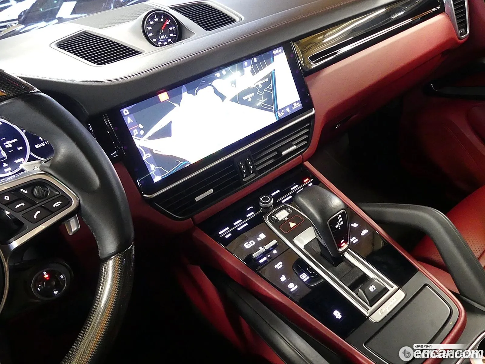 Porsche Cayenne 2019 — 16