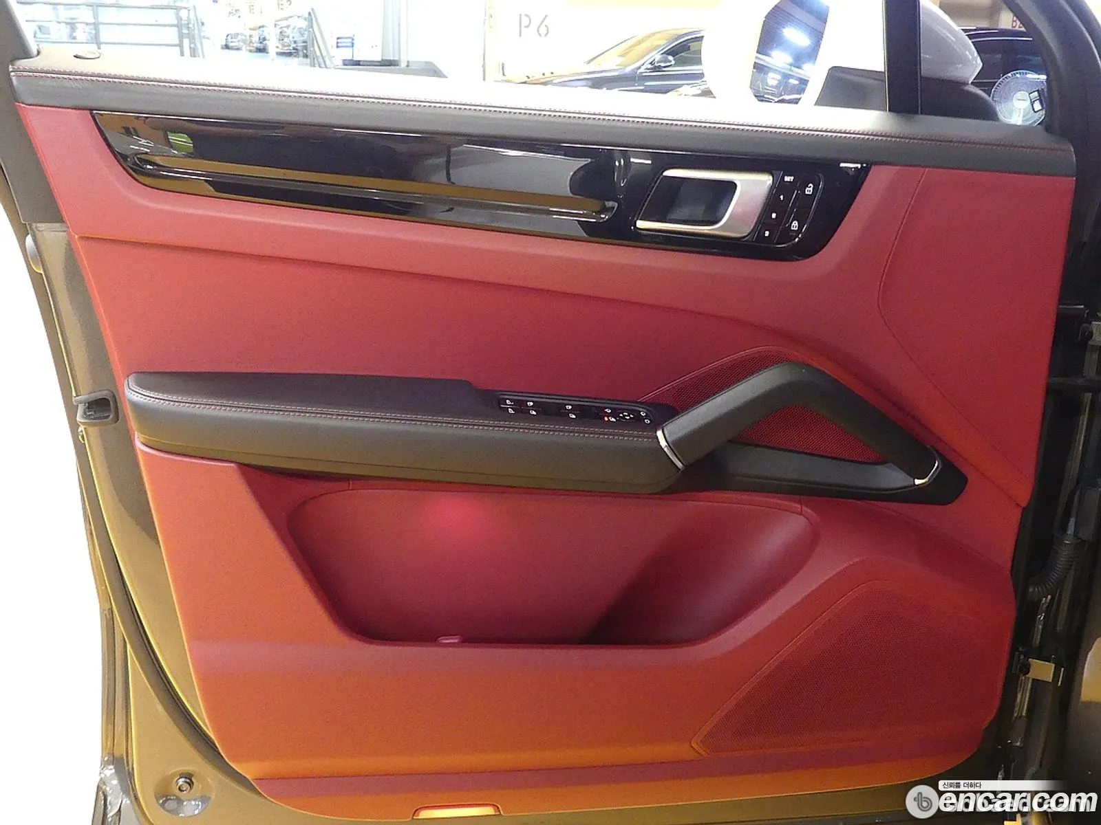 Porsche Cayenne 2019 — 12