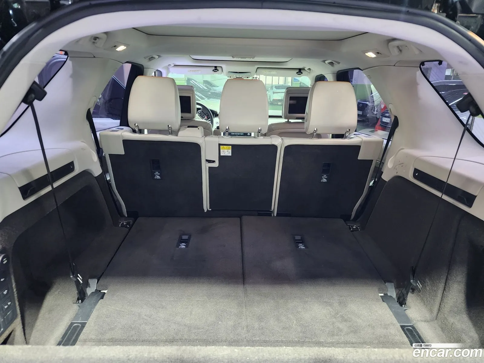 Land Rover Discovery 5 2017 — 3