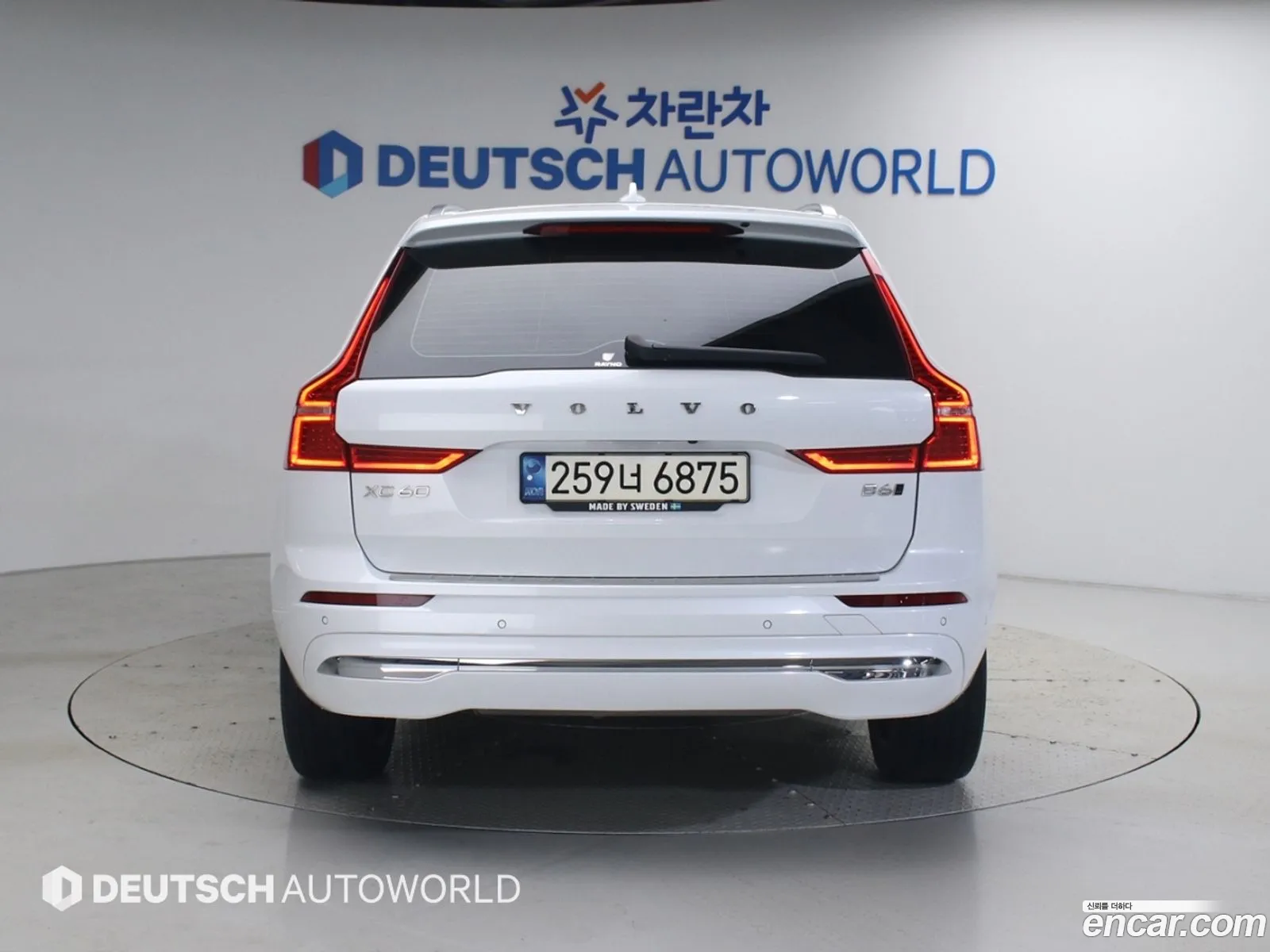 Volvo XC60 2022 — 3
