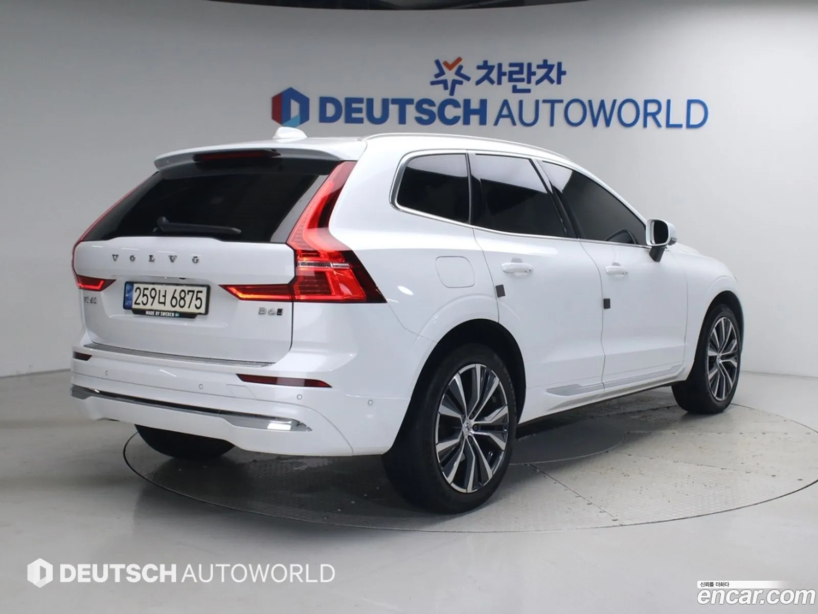 Volvo XC60 2022 — 5