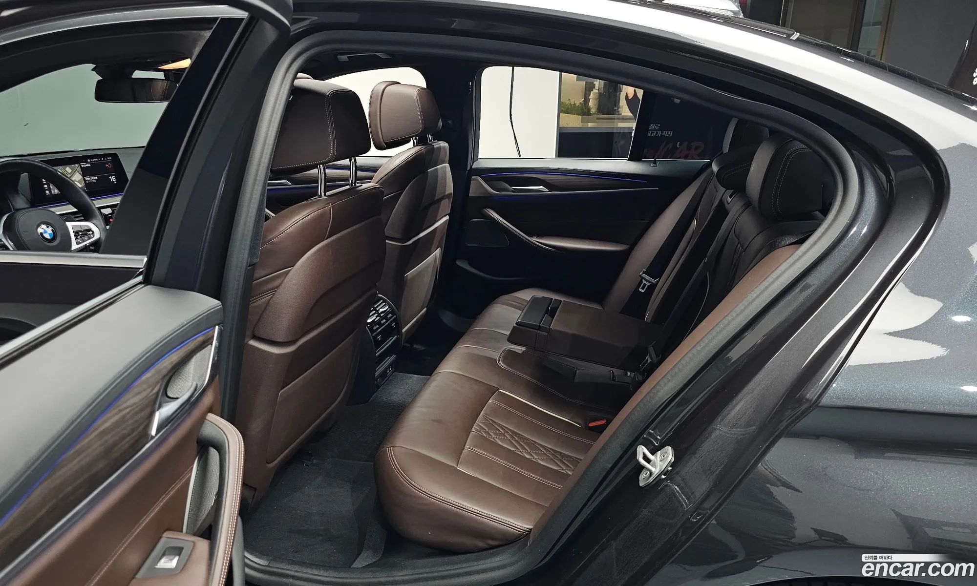 BMW 5 Series 2020 WBAJK9104LCE78538 — 37