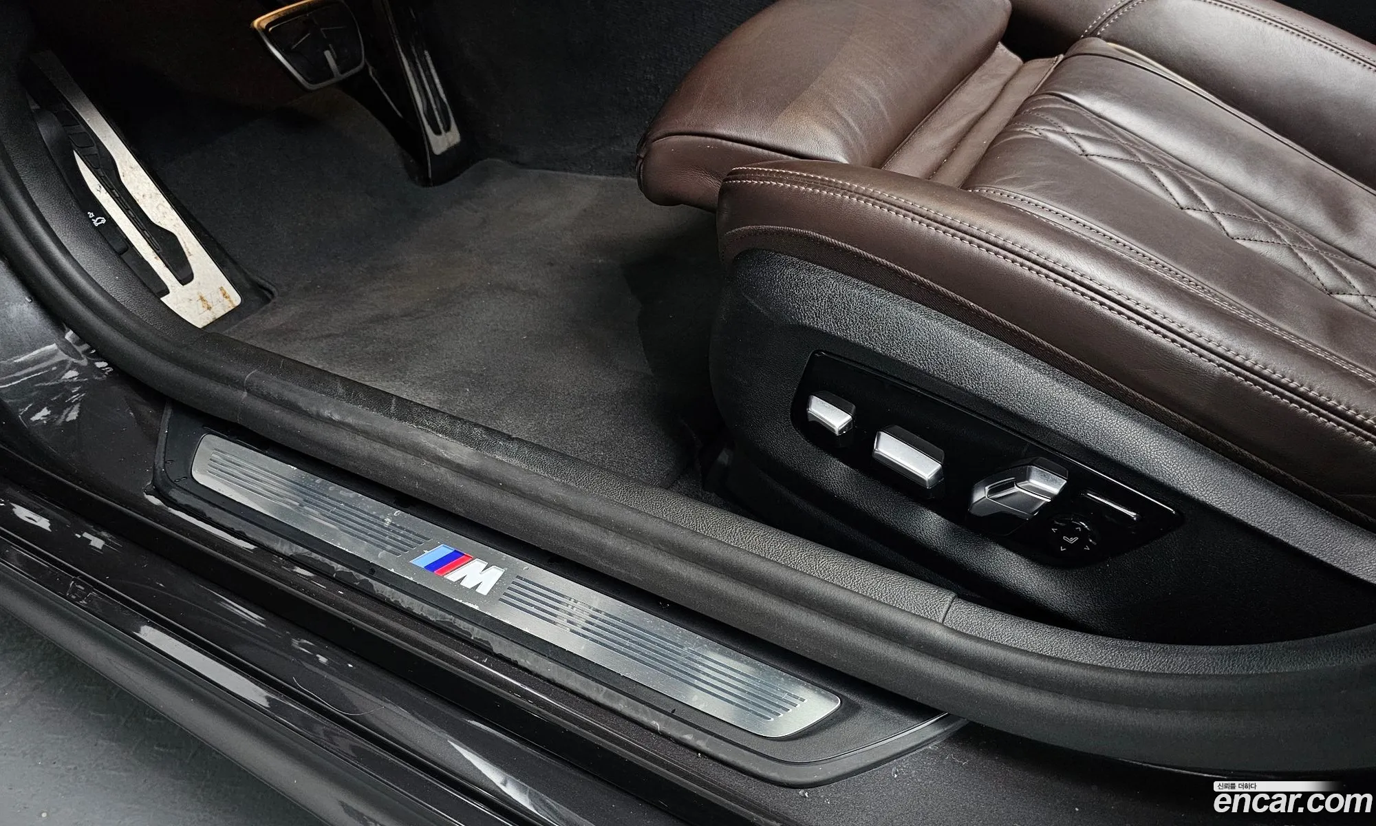 BMW 5 Series 2020 WBAJK9104LCE78538 — 25