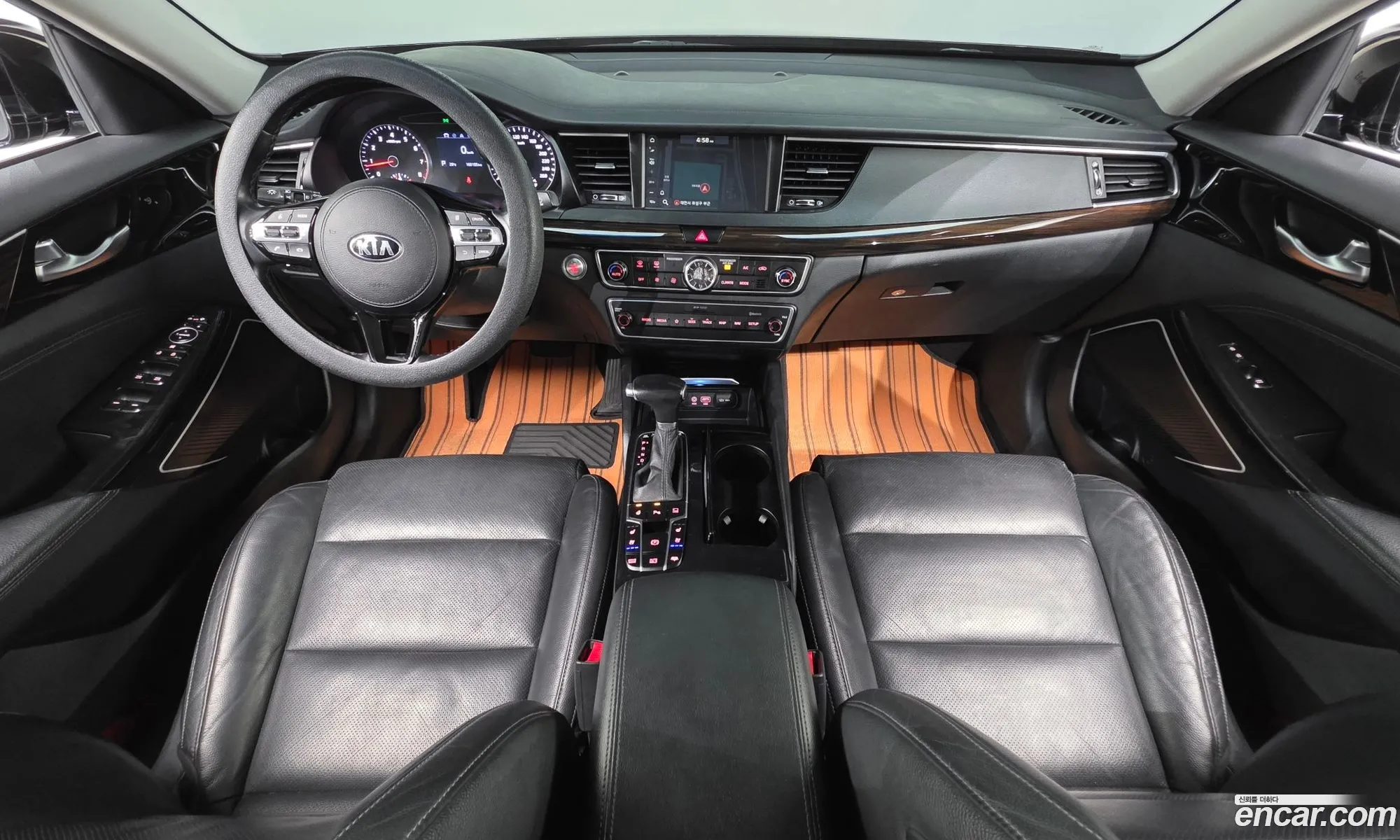 Kia K7 2018 KNALC418BJA146687 — 14