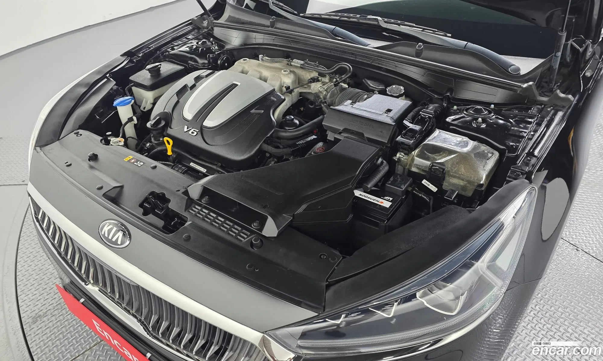Kia K7 2018 KNALC418BJA146687 — 20