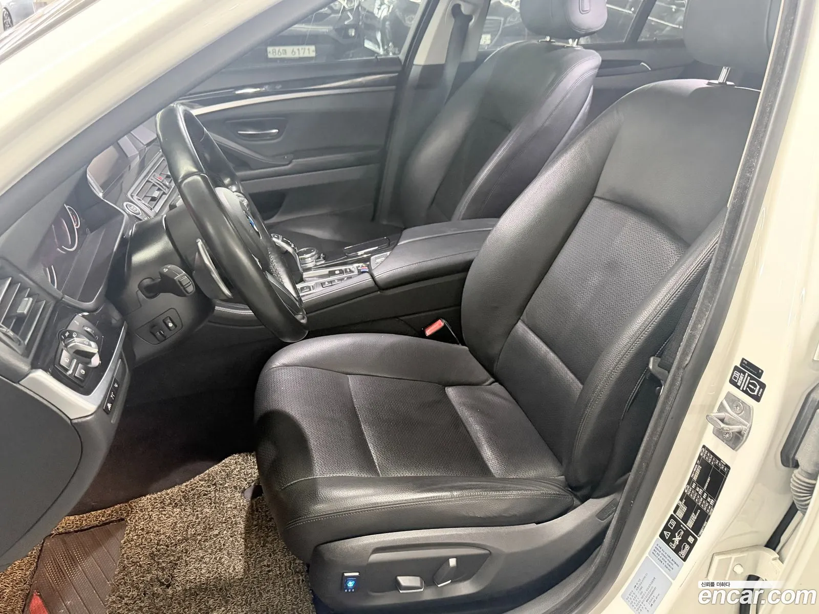 BMW 5 Series 2016 — 10