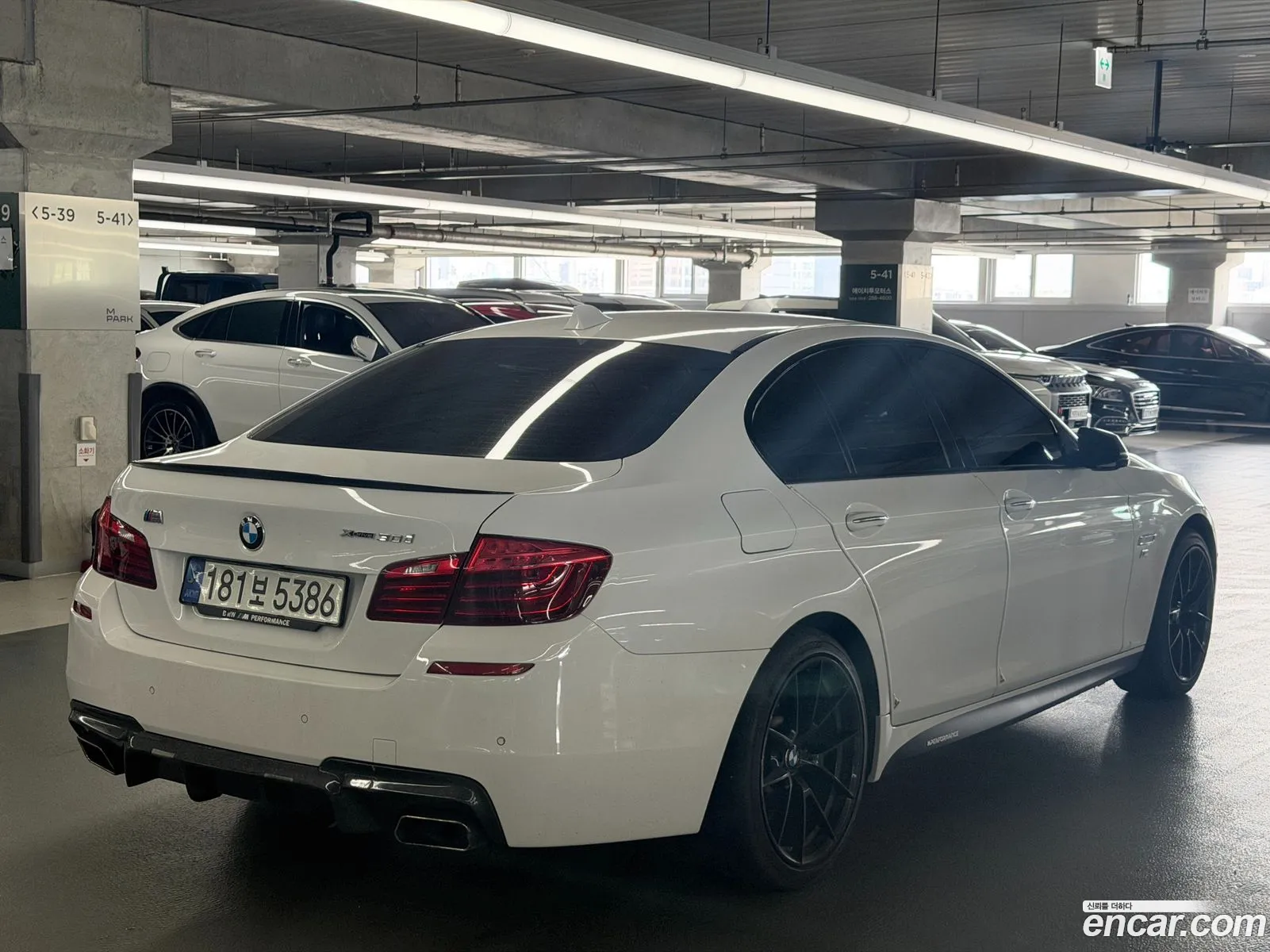BMW 5 Series 2016 — 14