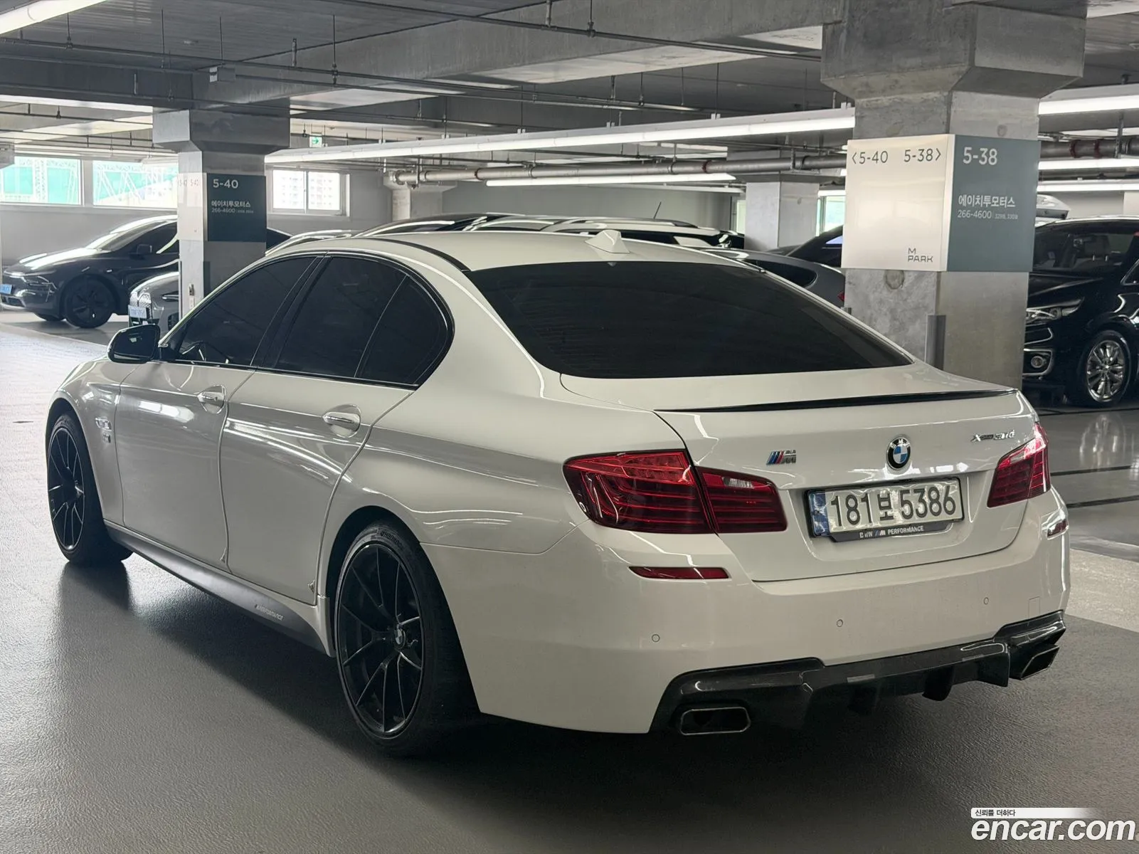 BMW 5 Series 2016 — 11