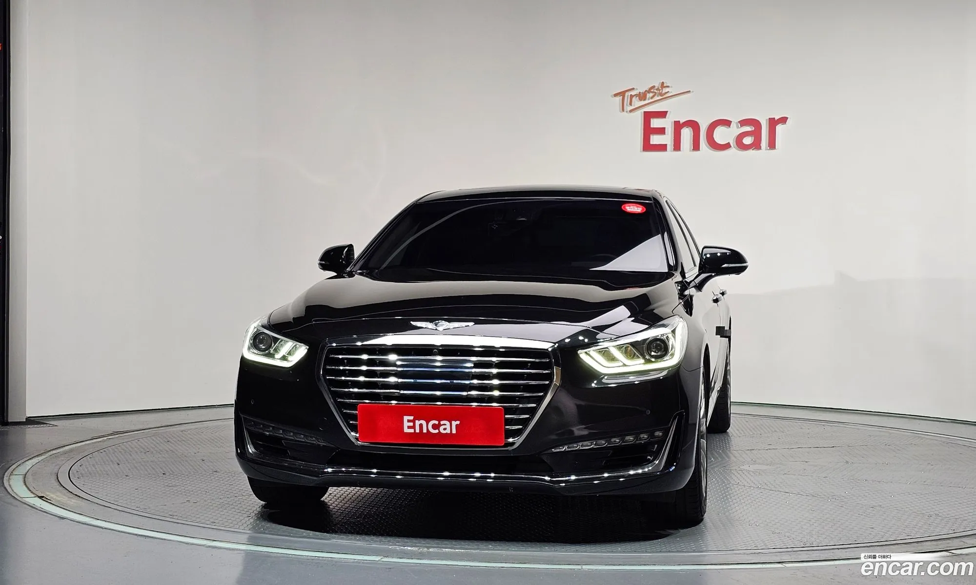 Genesis EQ900 2017 — 2
