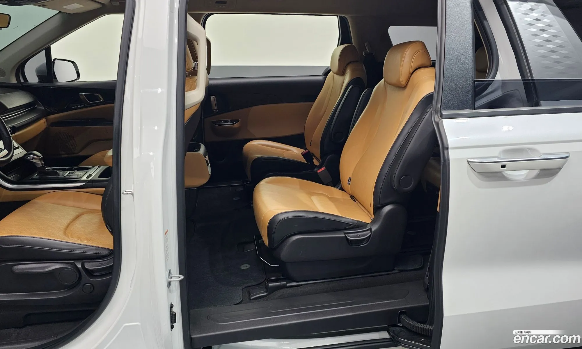 Kia Carnival 2023 — 13