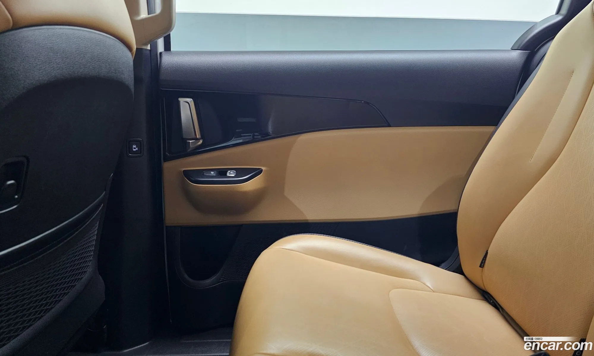 Kia Carnival 2023 — 11