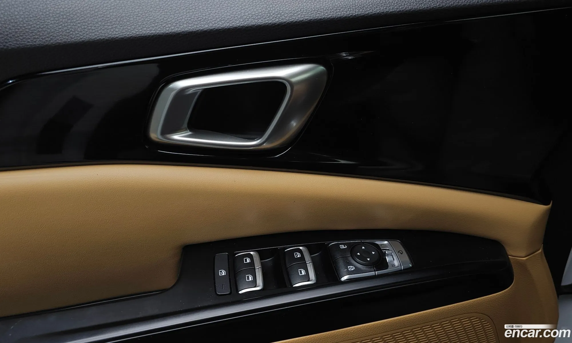 Kia Carnival 2023 — 12