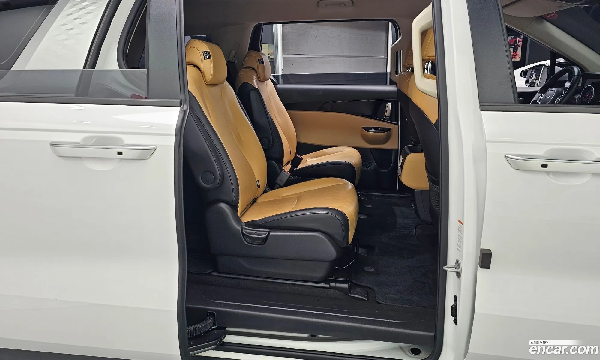 Kia Carnival 2023 — 5