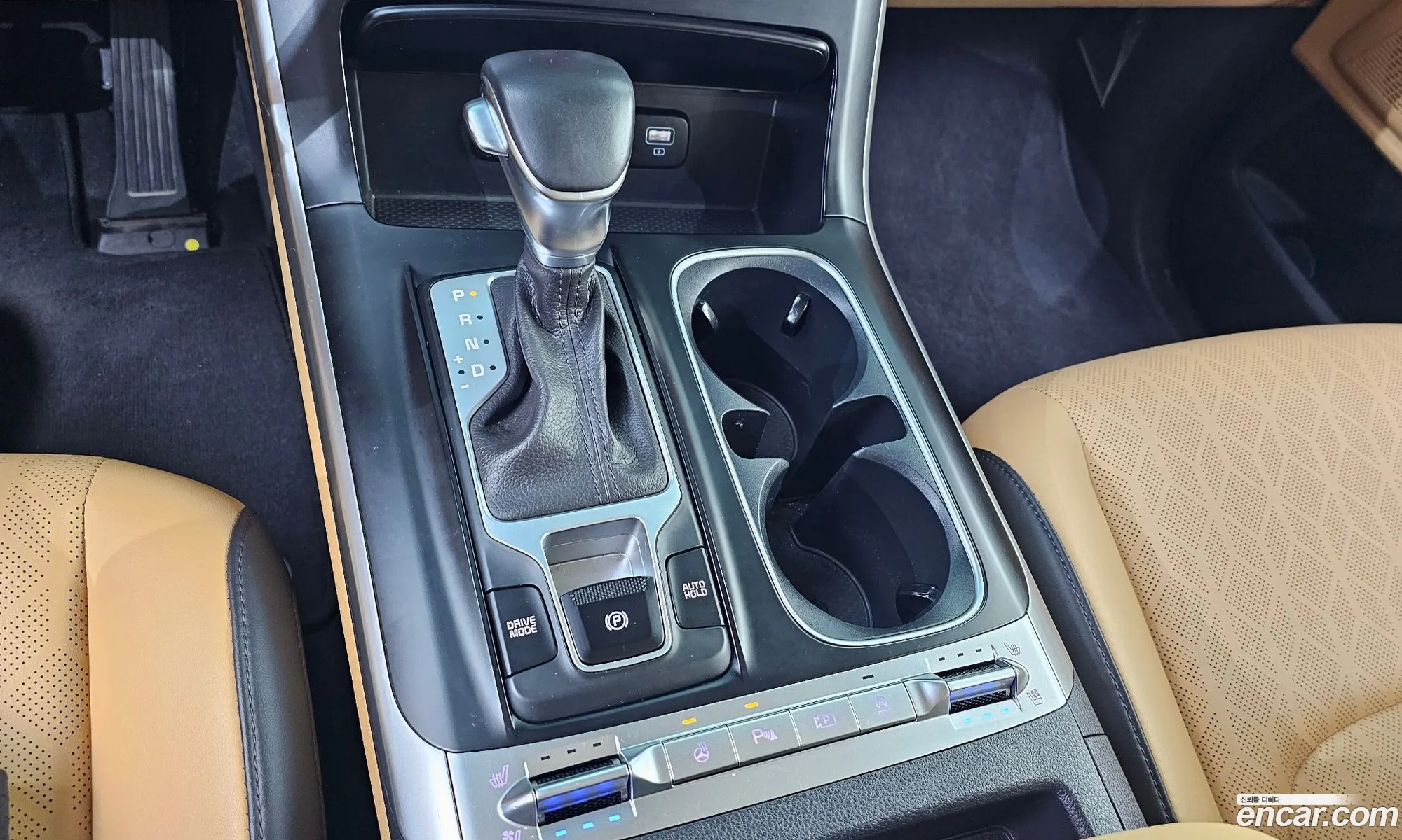 Kia Carnival 2023 — 19
